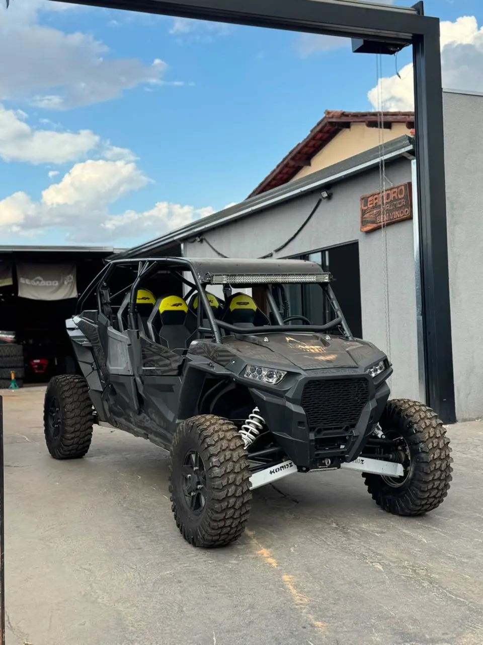 UTV Polaris 4 lugares Automático
