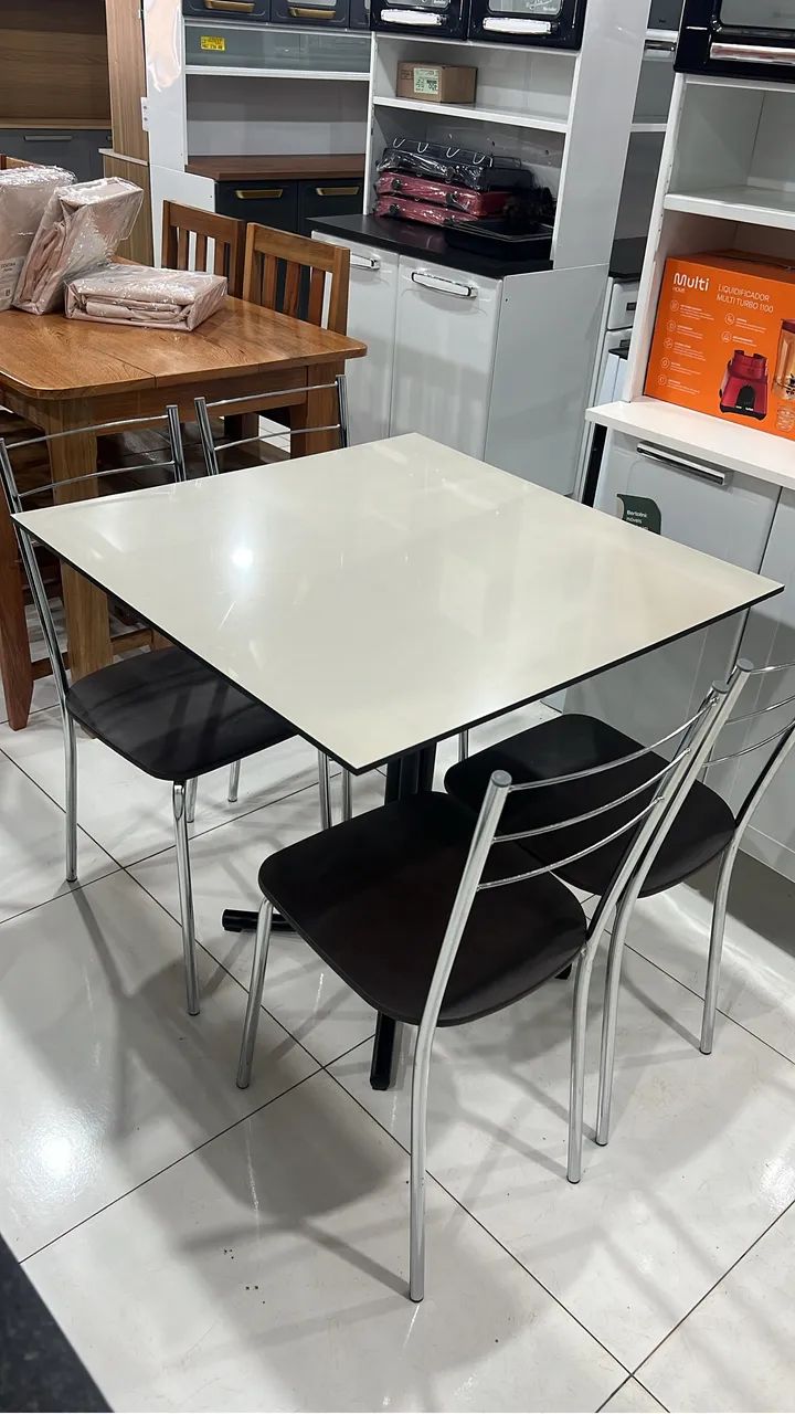 ? MESA DE PORCELANA + 4 CADEIRAS ? ? Linda, moderna e sup? Semi nova - Foto 2