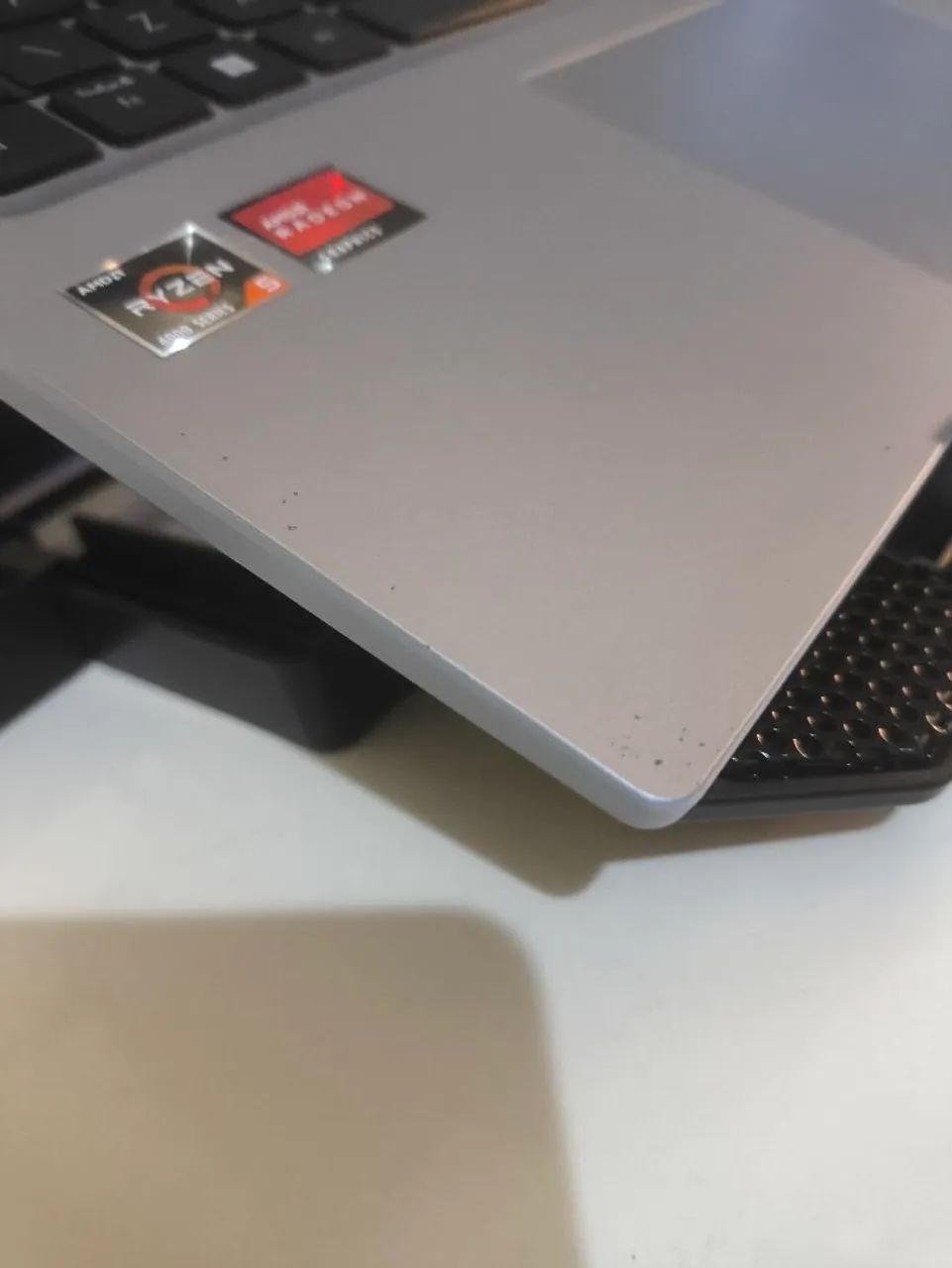 Asus vivobook Ryzen 5 8gb 256 G  - Foto 4