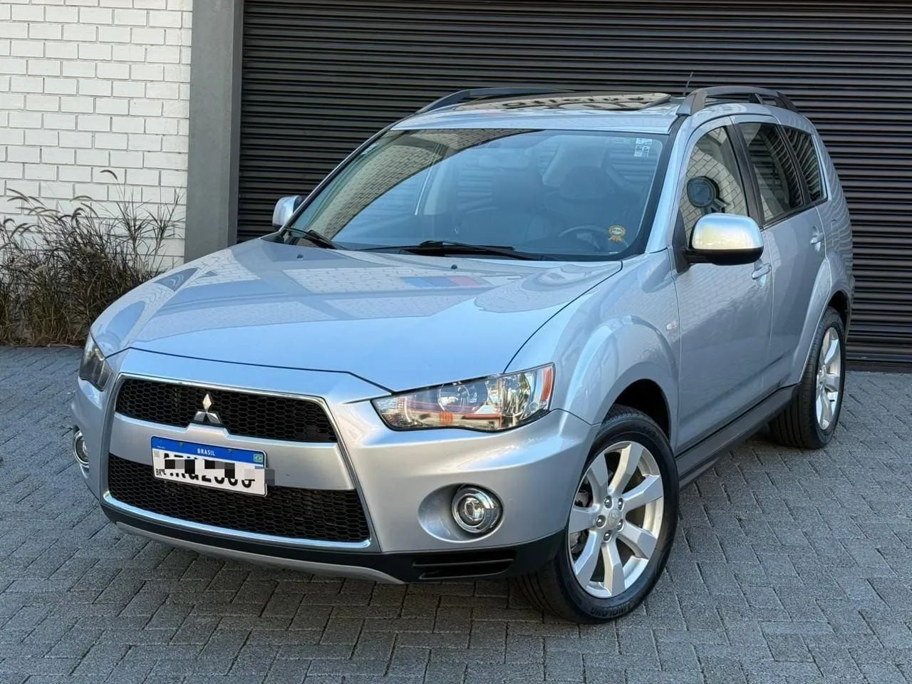 Mitsubishi Outlander 2012