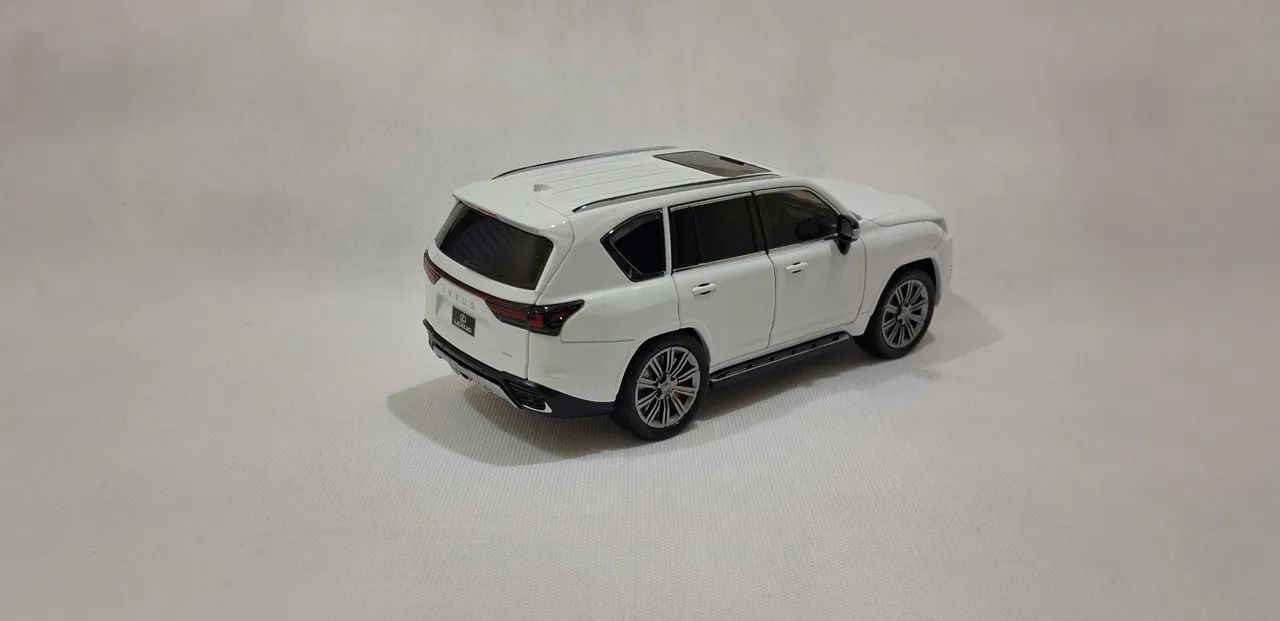 Lexus Lx 600 em metal  - coleção  - Foto 2