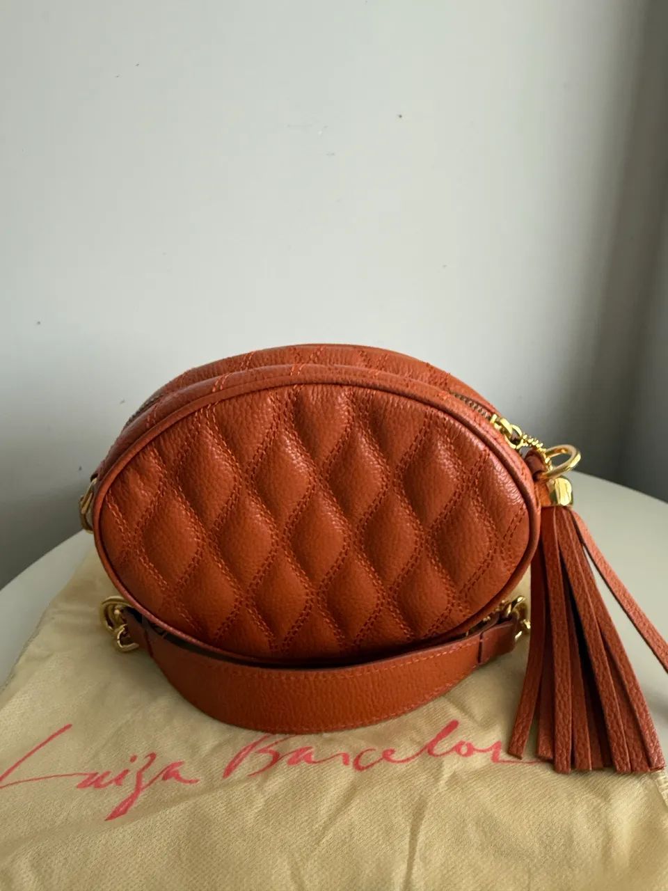 Bolsa Redonda Média Luiza Barcelos Couro Matelassê Caramelo - Nova,preço fixo. - Foto 3