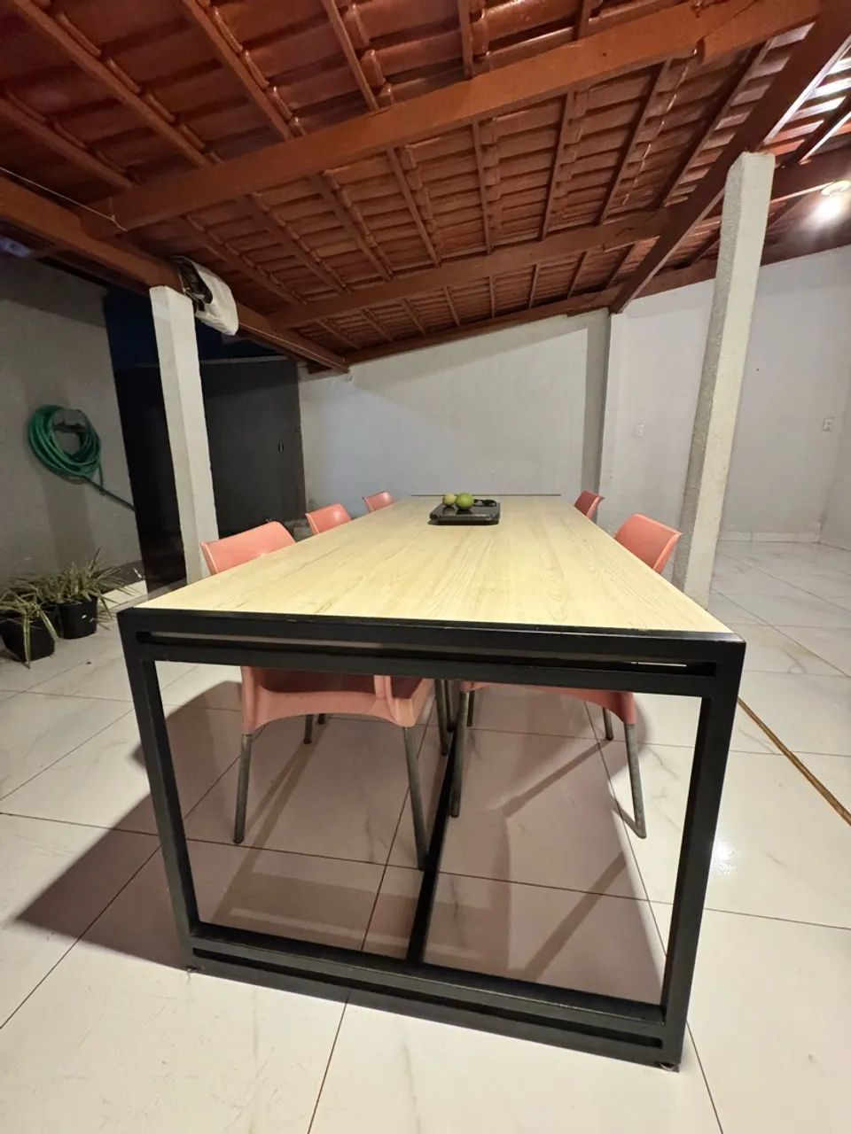 Mesa industrial com cadeiras  - Foto 3