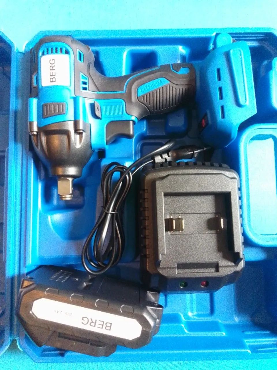 Chave de Impacto a Bateria 350NM Berg By Corneta