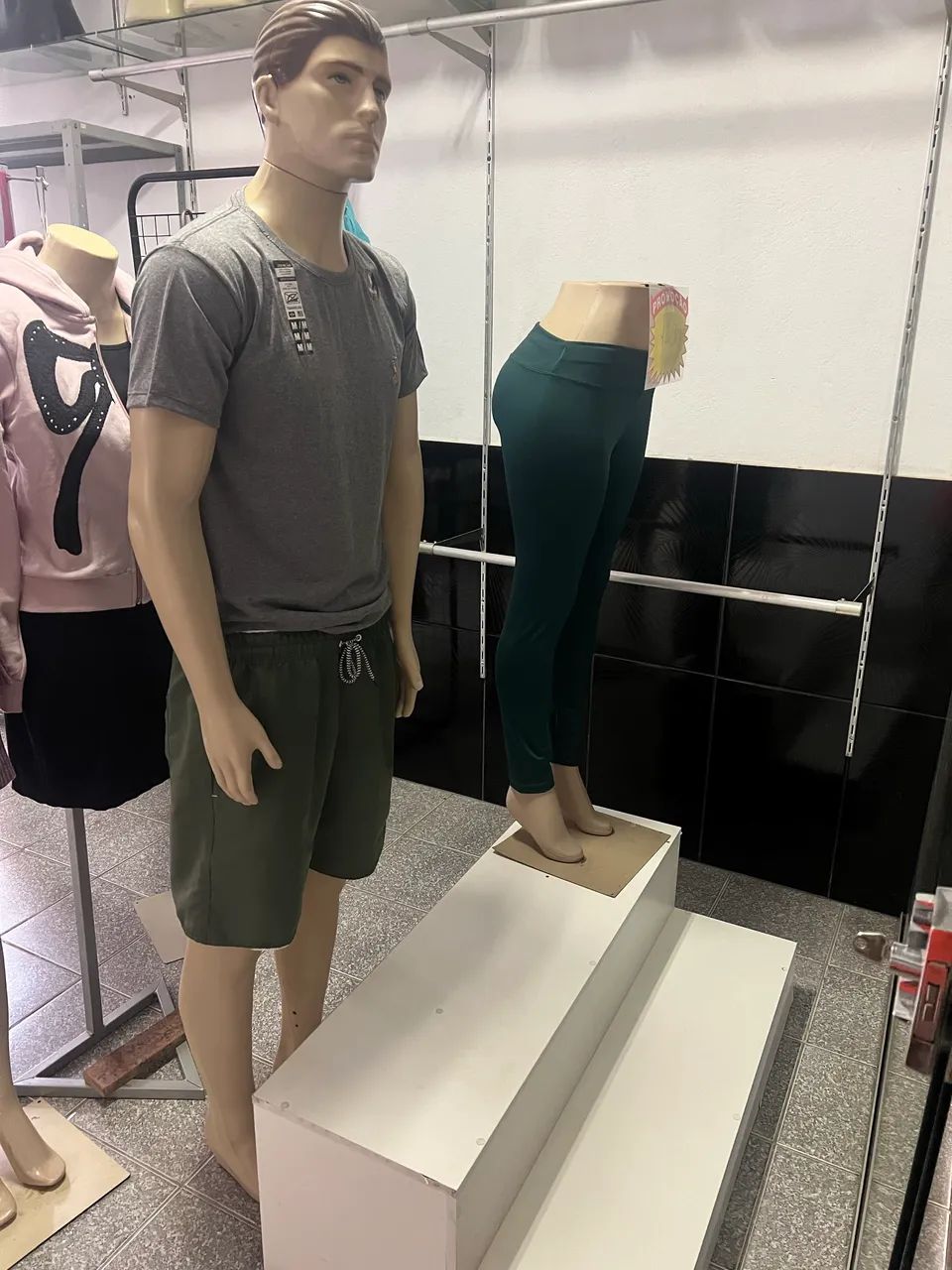 Manequins de busto meio corpo e inteiro adulto e infantil  - Foto 4