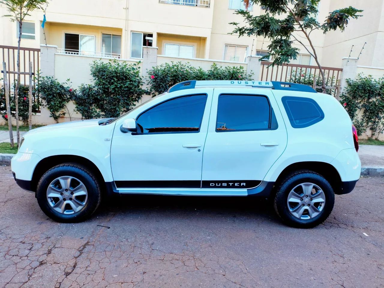 Renault Duster Dynamique 2.0 Hi-flex 16V Mec. 2017 - Foto 2
