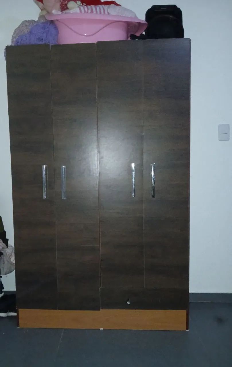 Vendo guarda roupa 