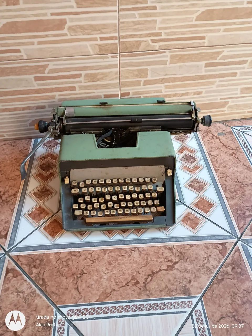 Máquina de escrever antiga - Foto 5