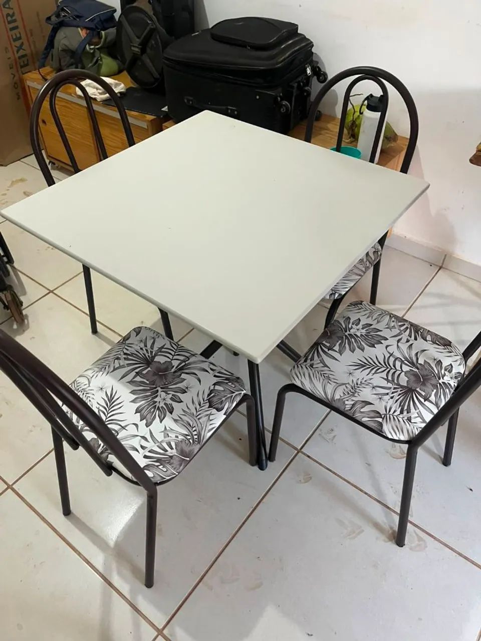 Mesa 4 Cadeiras Nova Produto Na Caixa/Entrega É Montagem Grátis Loja RL Moveis  - Foto 2