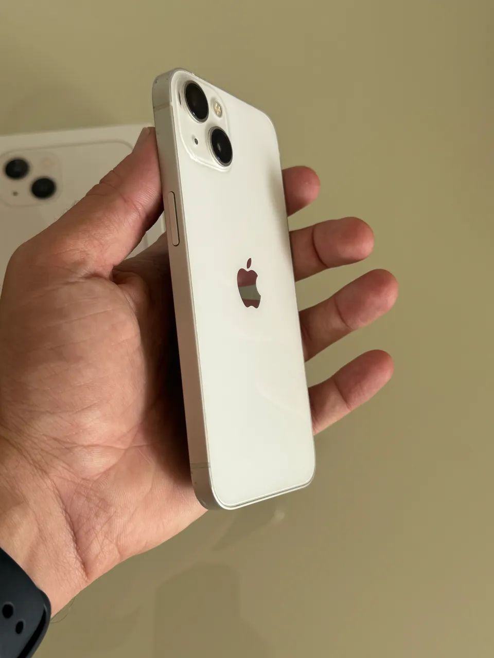 iPhone 13 