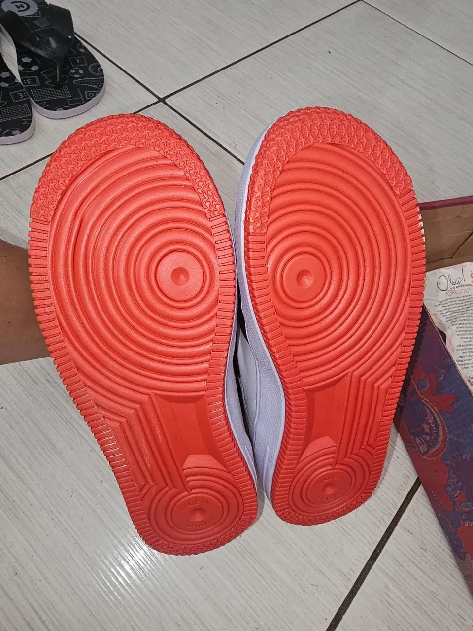 Tenis. Chinelo. Relógio e oculos - Foto 5