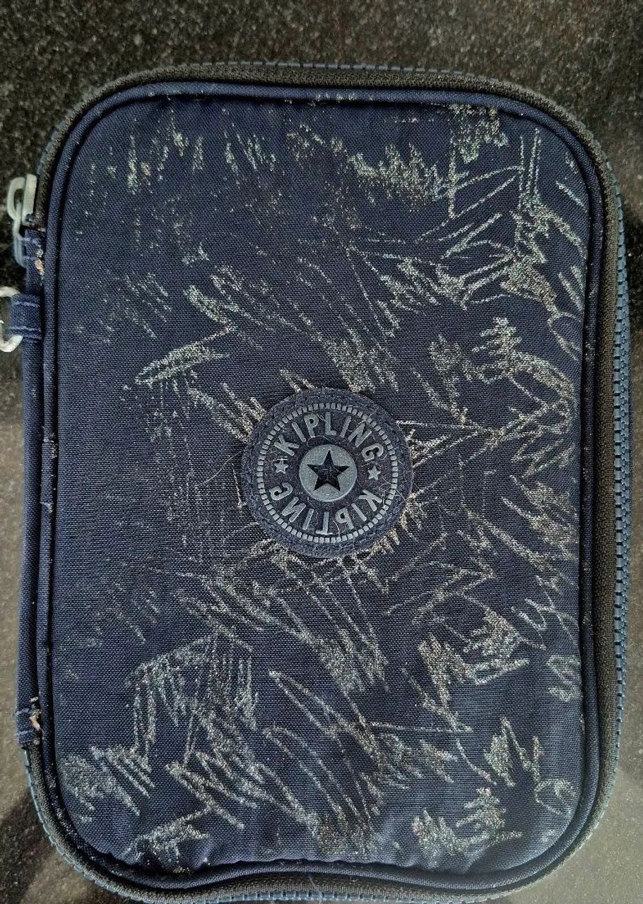 Estojo Kipling original 100 pens