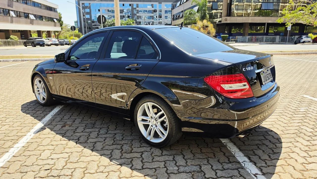 Mercedes-Benz C-180 C-180 CGI Classic 1.8 16V 156cv Aut. 2012