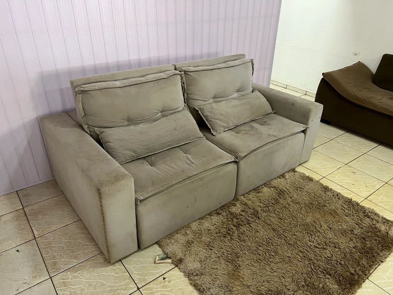 Vendo sofá retrátil e reclinável madeiramento maciço usado Entrego *