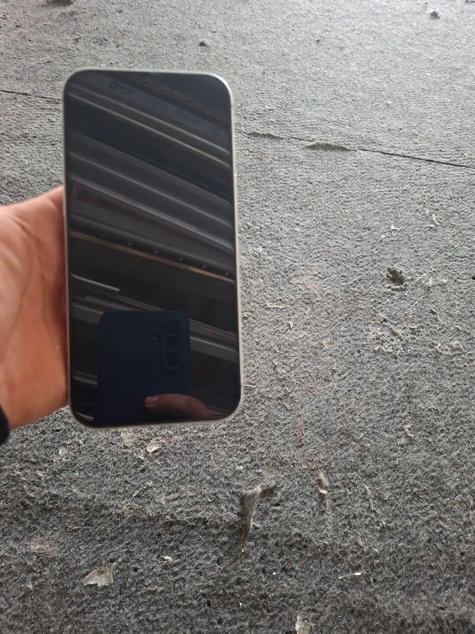 Iphone 17 pro max Silver 256( Caixa,cabo original e na garantia até junho 27) - Foto 2