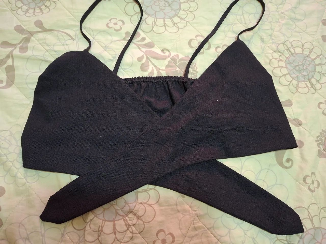 Top cropped Preto 