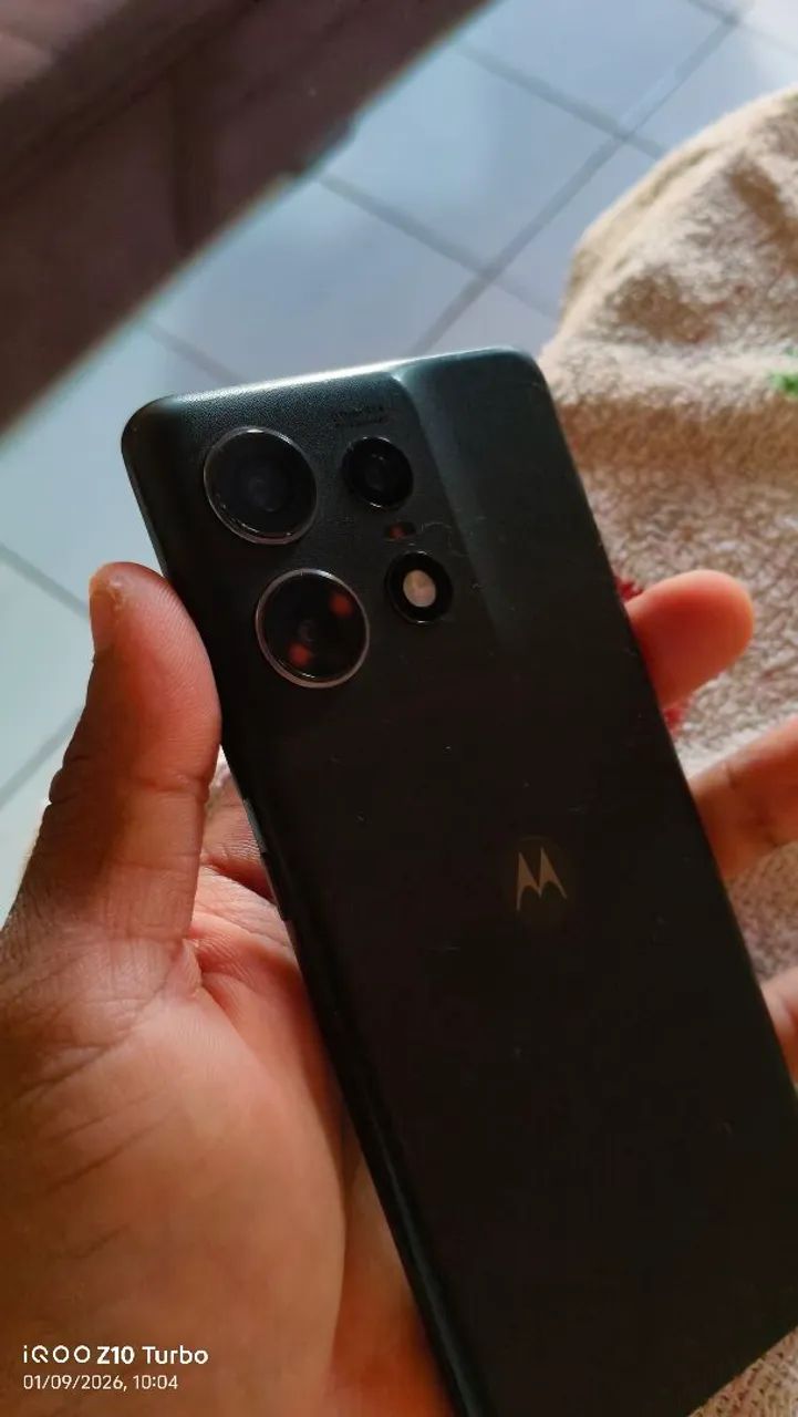 Motorola EDGE 50 PRO 12 Ram 256GB - Foto 3