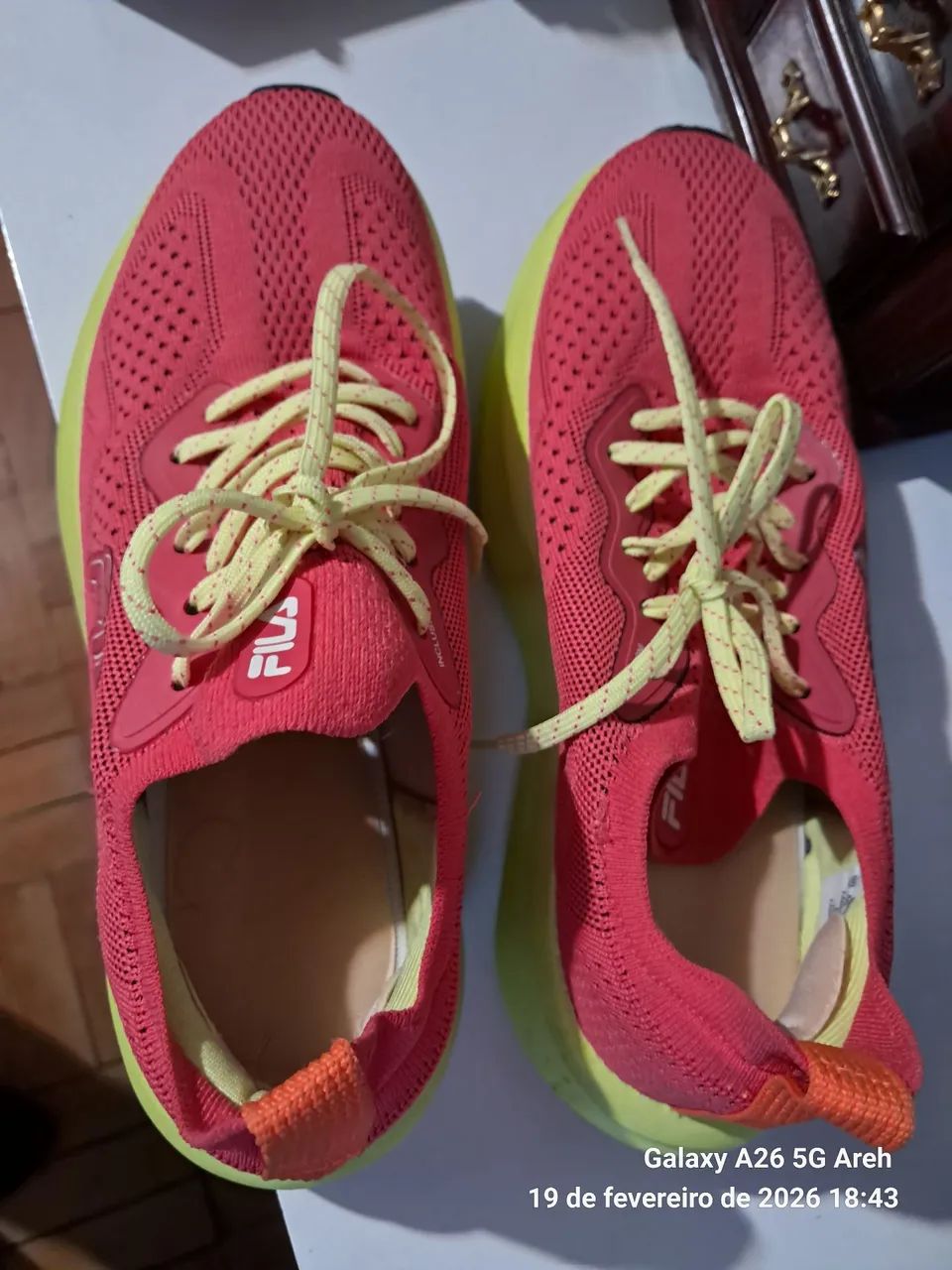 Tenis Fila Rosa e Anarelo   - Foto 4
