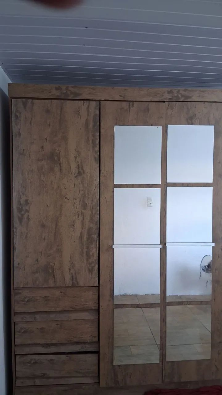 Guarda roupa 4 portas