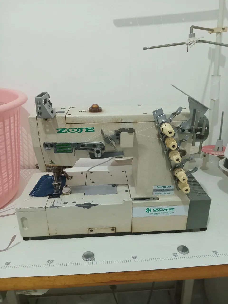 Maquina de costura  - Foto 3
