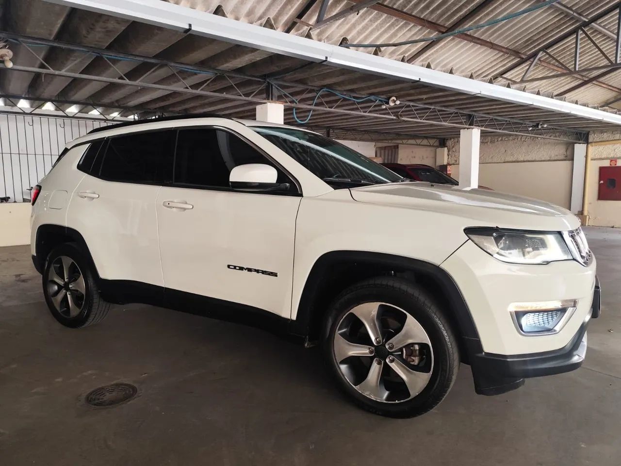 Jeep Compass Longitude 2.0 4X2 Flex 16V Aut. 2017 - Foto 2