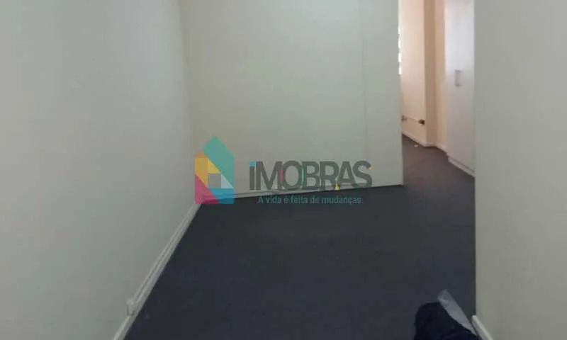 SALA COMERCIAL REFORMADA NO CENTRO FINANCEIRO DO RIO!! - Foto 4