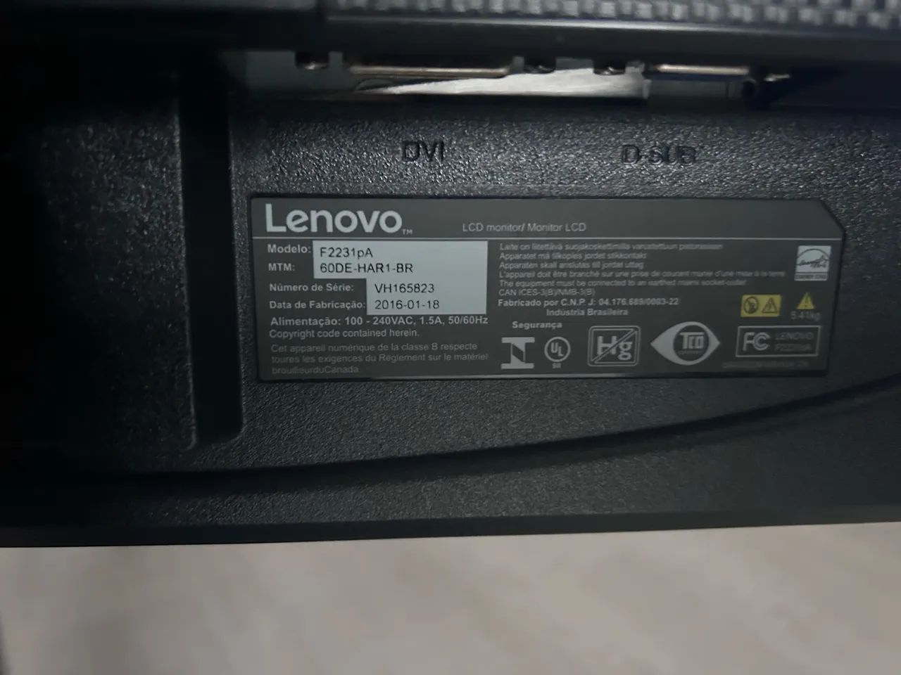 monitor é o Lenovo ThinkVision F2231pA (com tela de 21.5 polegadas e resolução Full HD). - Foto 2