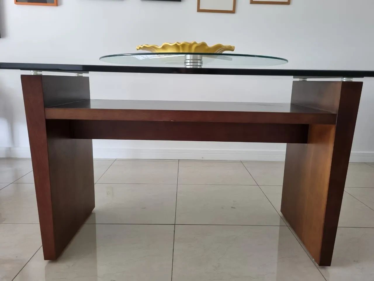 Mesa de jantar para10 lugares (sem cadeiras) e buffet. - Foto 3