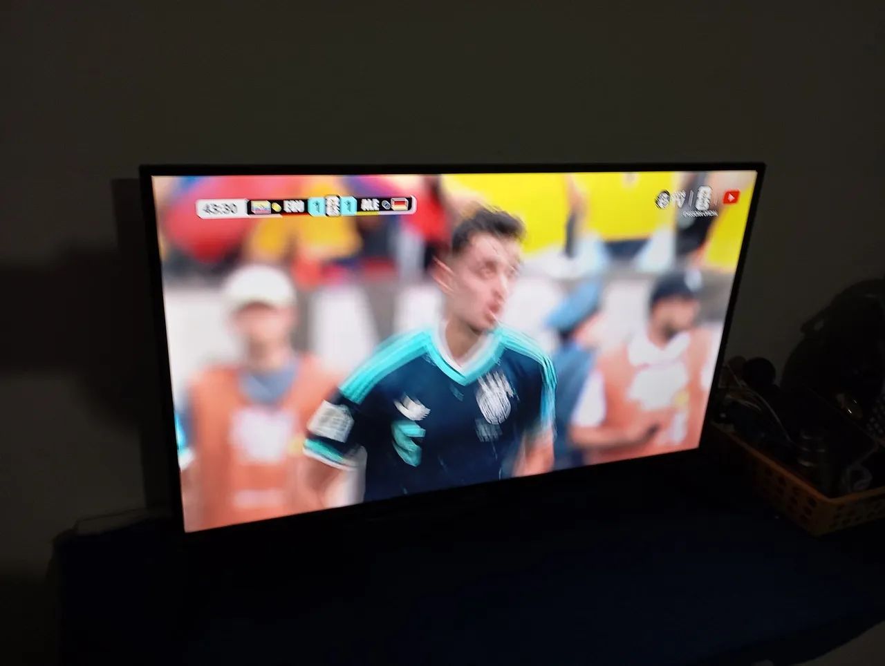 Tv smart 32 polegadas Android seme nova  - Foto 2