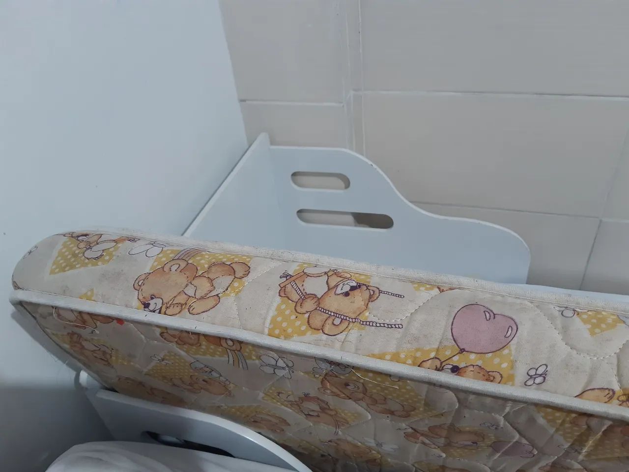 Cama infantil + colchão 300,00 em bom estado de conservação  - Foto 2