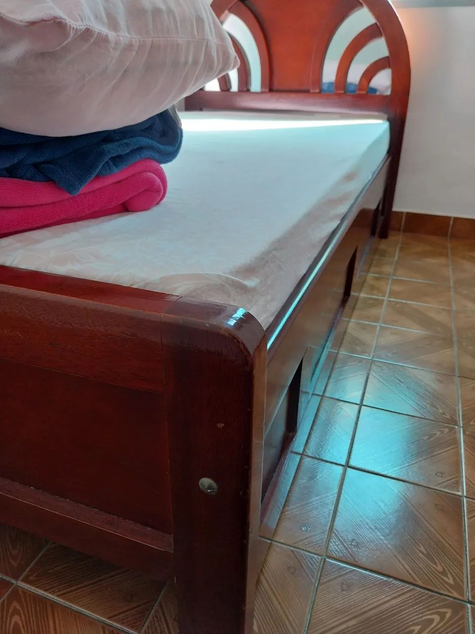 Cama Madeira Mogno Solteiro - Foto 3