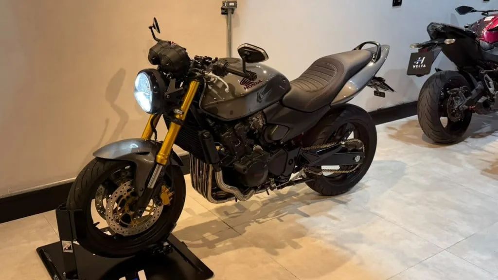 HONDA CB 600F Hornet - Foto 4