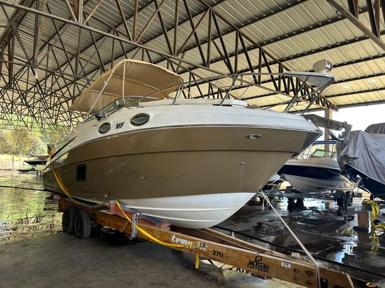 Lancha Tempest 290 ano 2014
