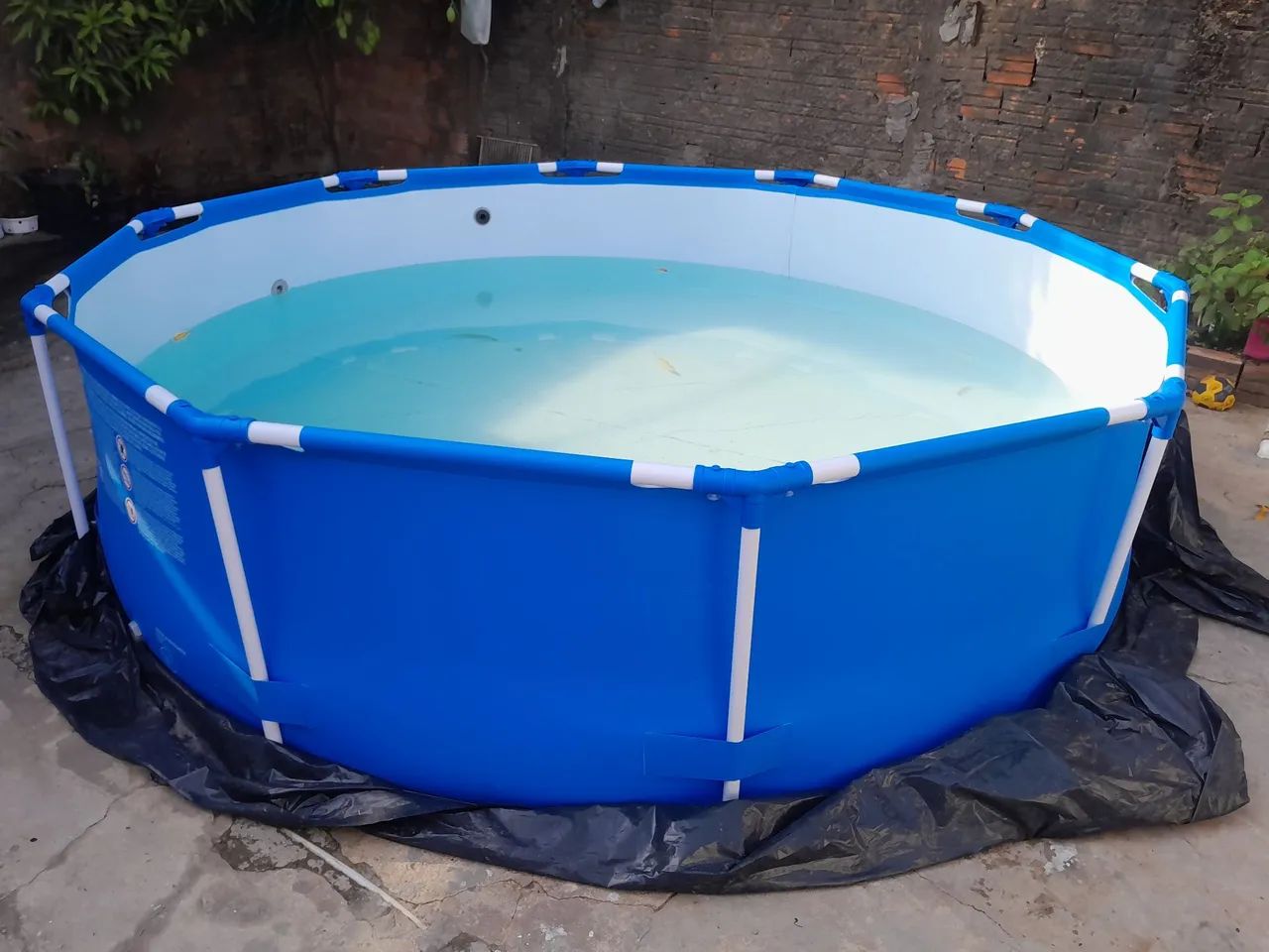 PISCINA DE 5 MIL LITROS, NOVA PRATICAMENTE 