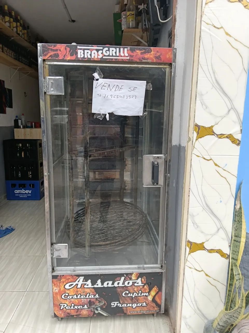 Máquina de assa frango