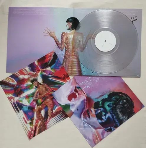 Vinil Jaloo - Foto 2