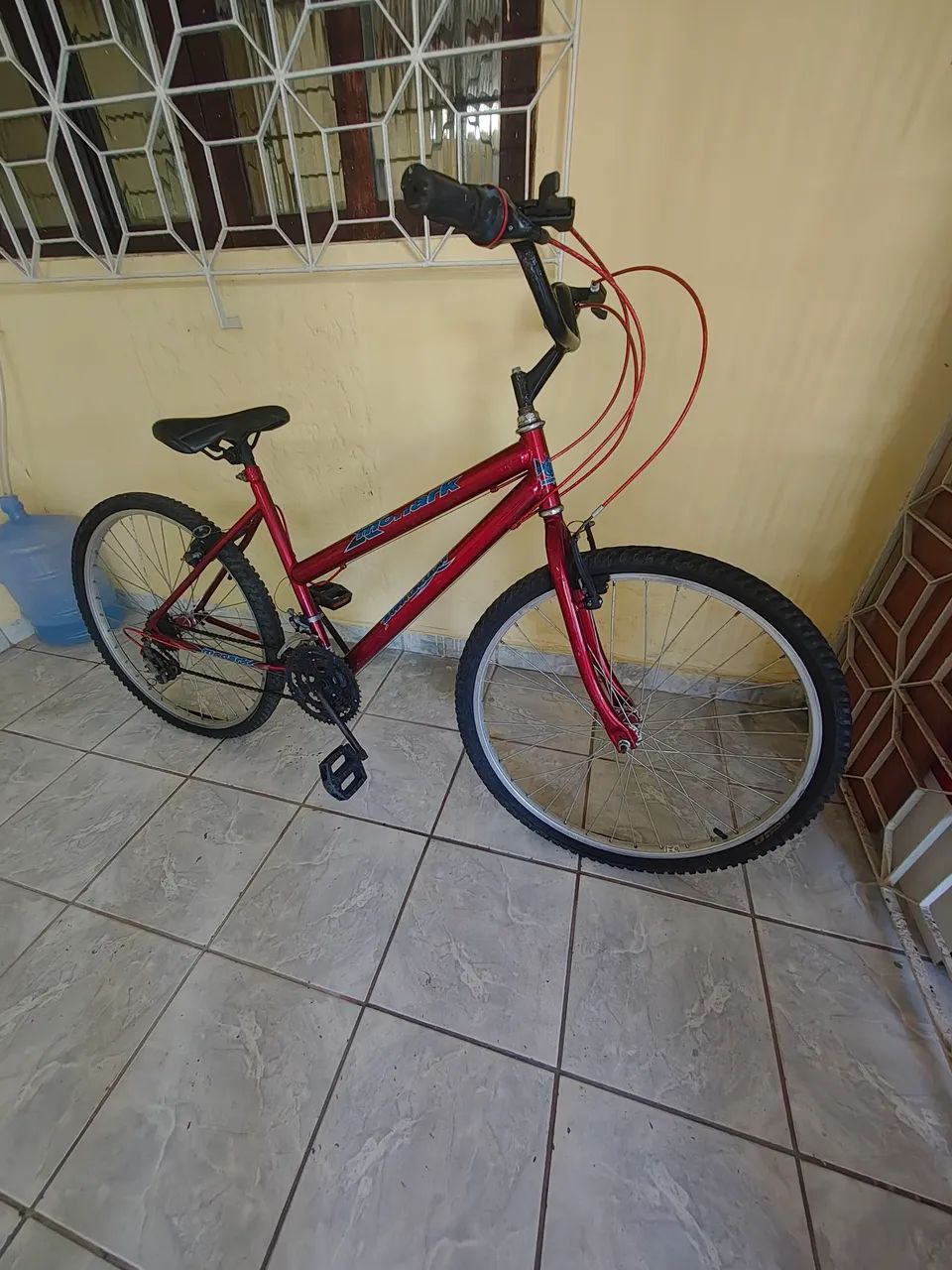 Vende-se uma bicicleta - Foto 2