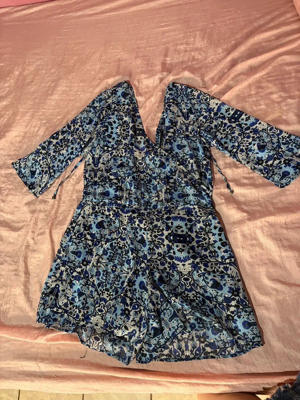 Blusas e macacão  - Foto 2