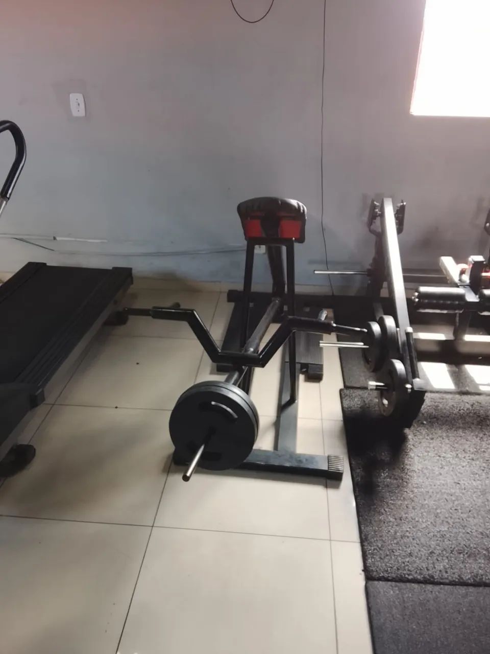 Equipamentos de musculação 