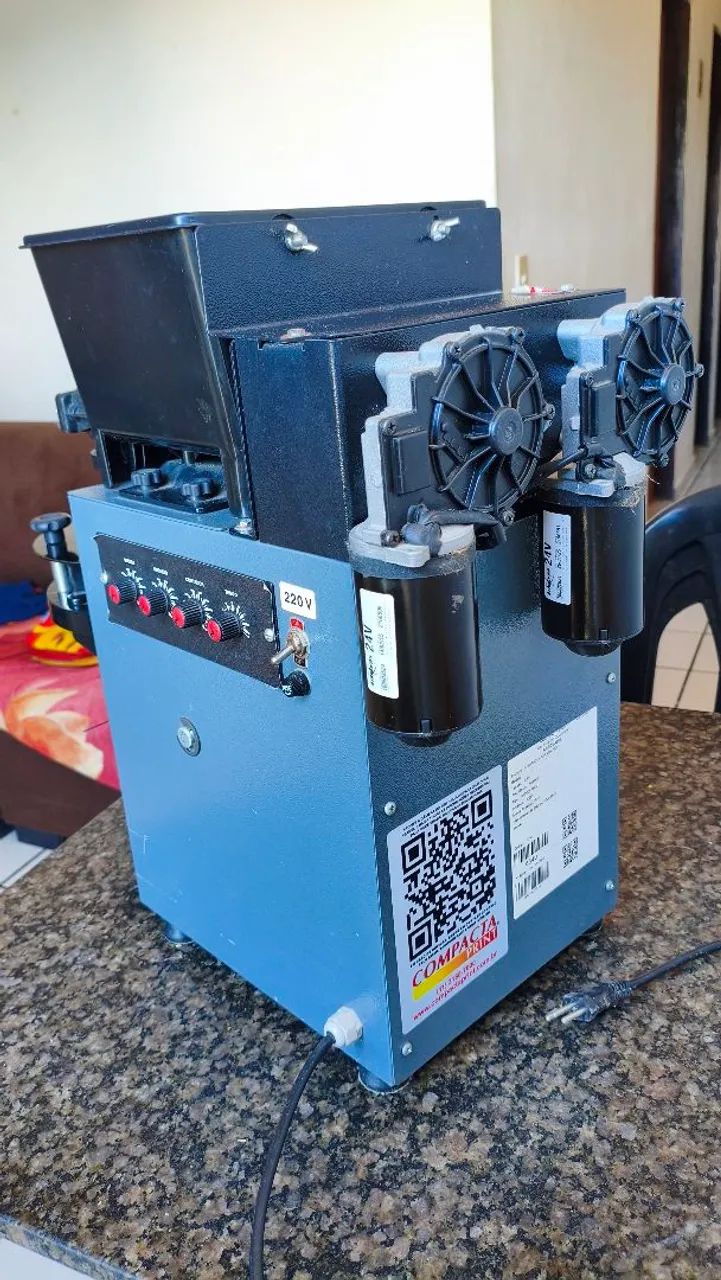 Máquina de salgados - Foto 2