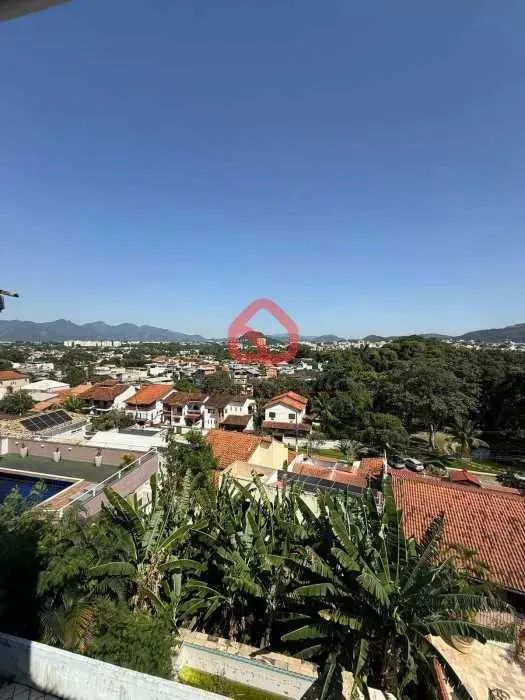 Casa em Condomínio : Triplex / Residencial / Anil
