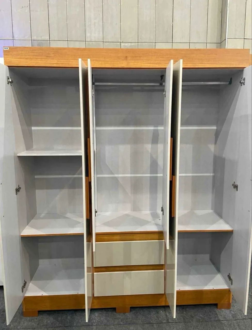 Guarda Roupa Maya 6 Portas  - Foto 4