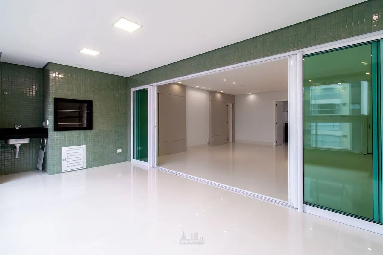 Aparamento no Centro de Maringá, praticamente novo - Foto 4