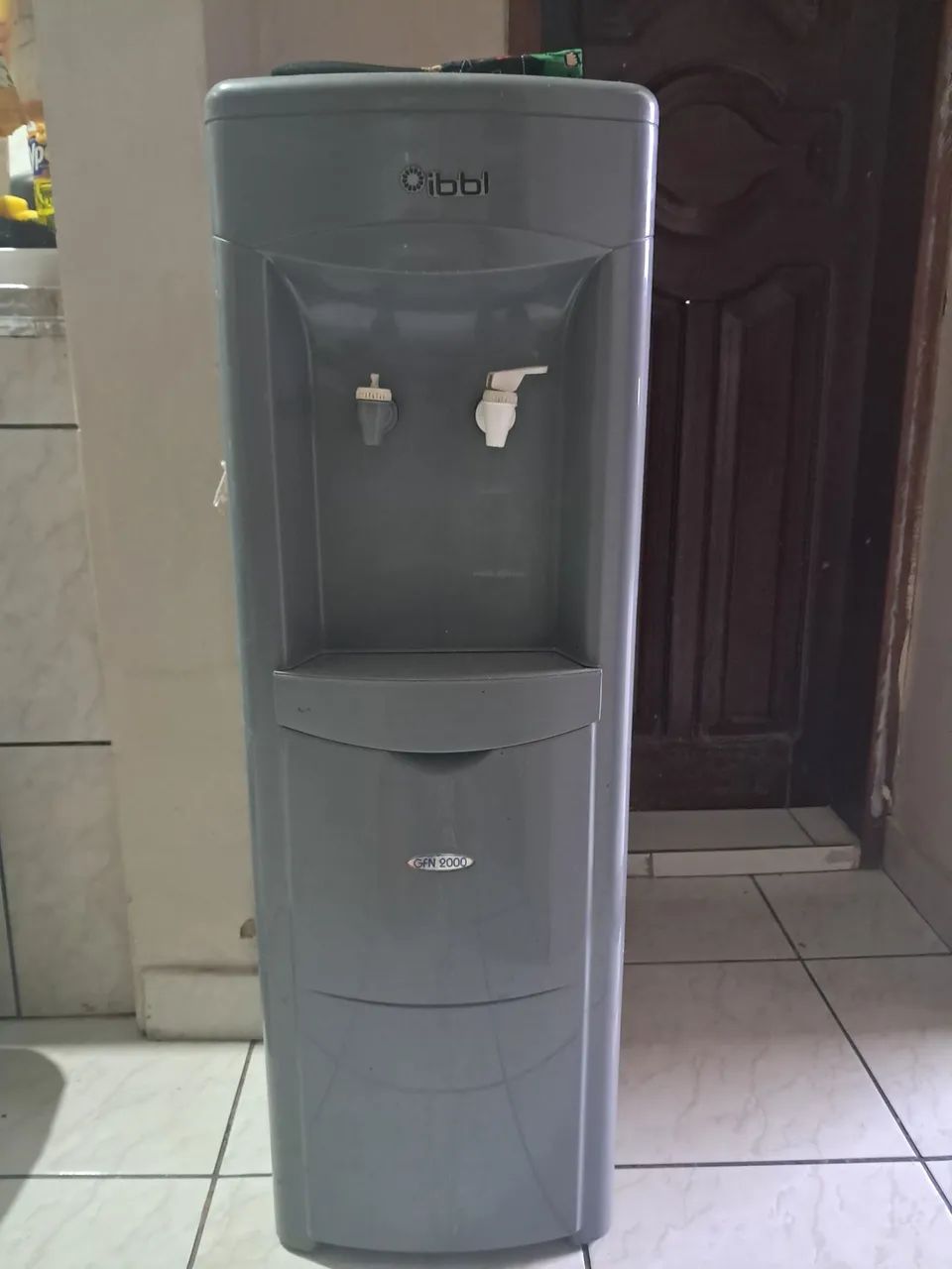 Vende-se esse bebedouro 