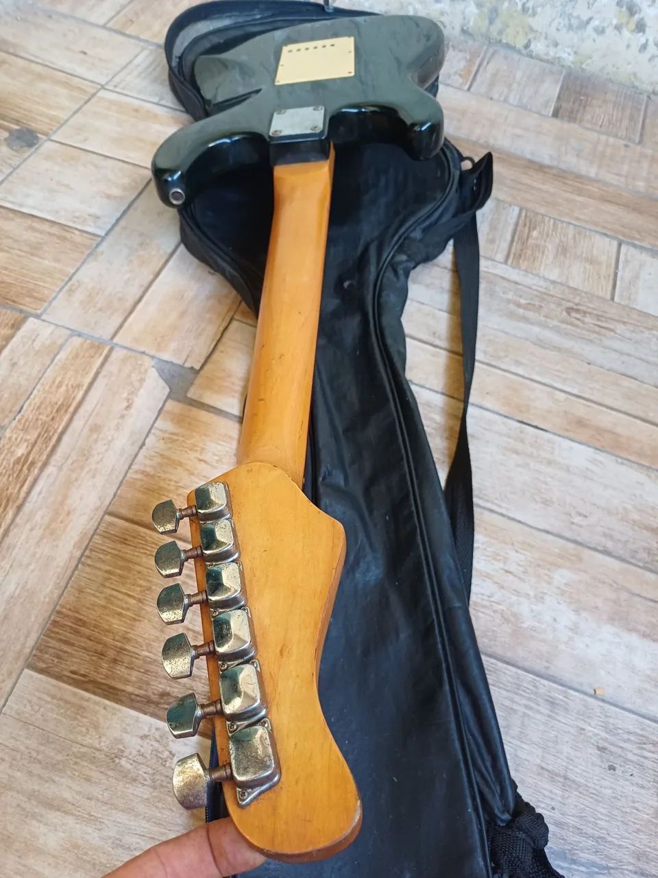 Guitarra stratocaster Phoenix  - Foto 3
