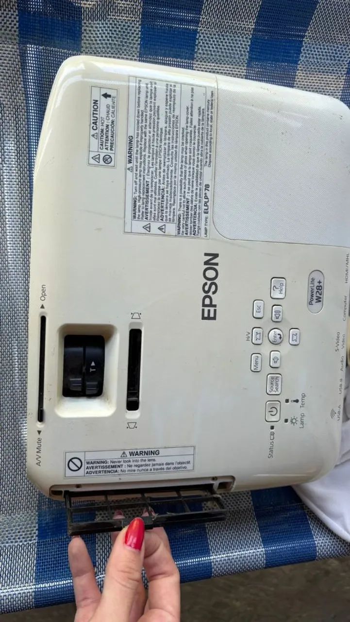 Projetor EPSON PowerLite W28+  - Foto 2