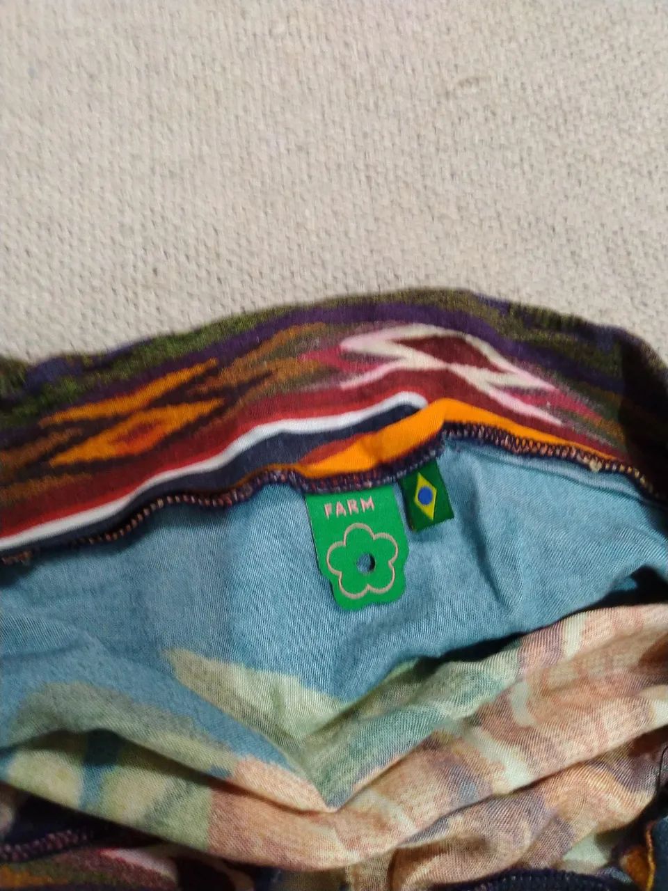 Saia Midi FARM Estampada com Fenda Frontal - Foto 3