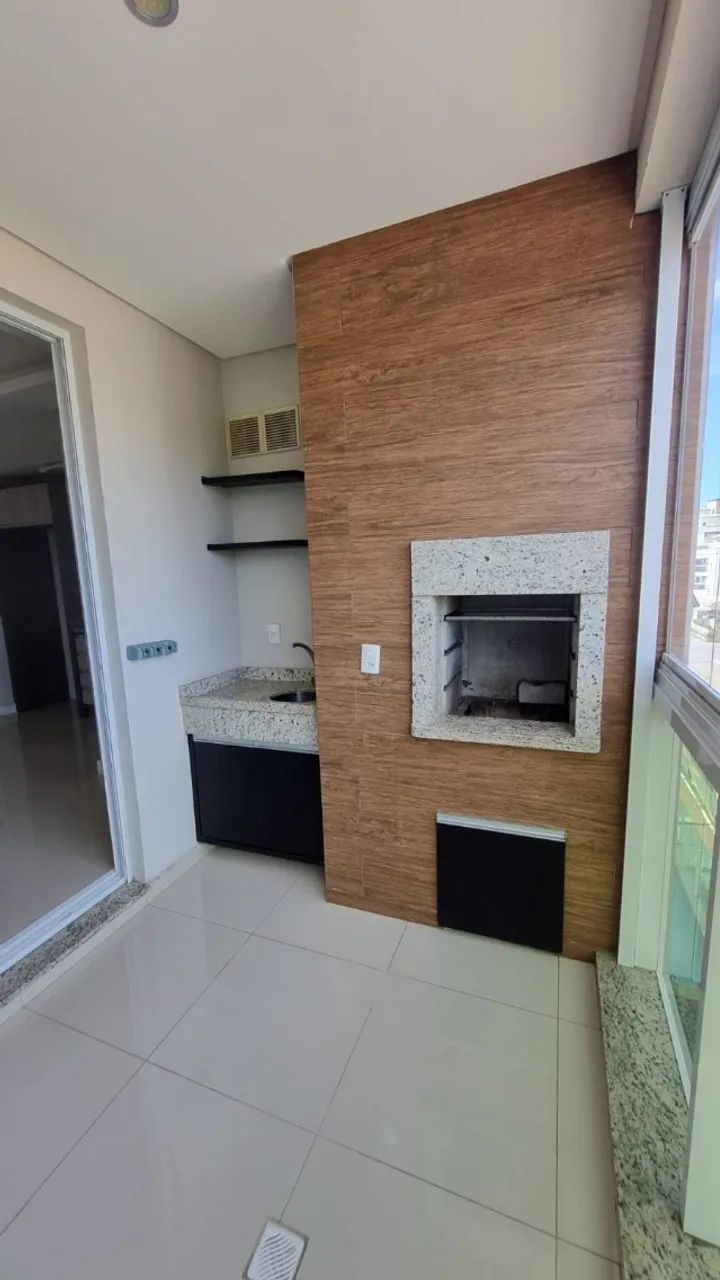 Apartamento em Canasvieiras, três quartos - Foto 2