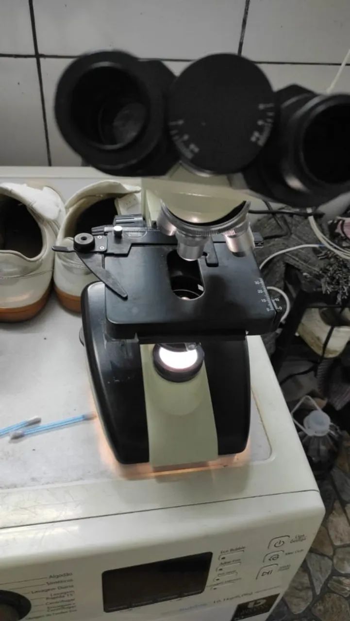 Microscópio funcionando perfeitamente  - Foto 4