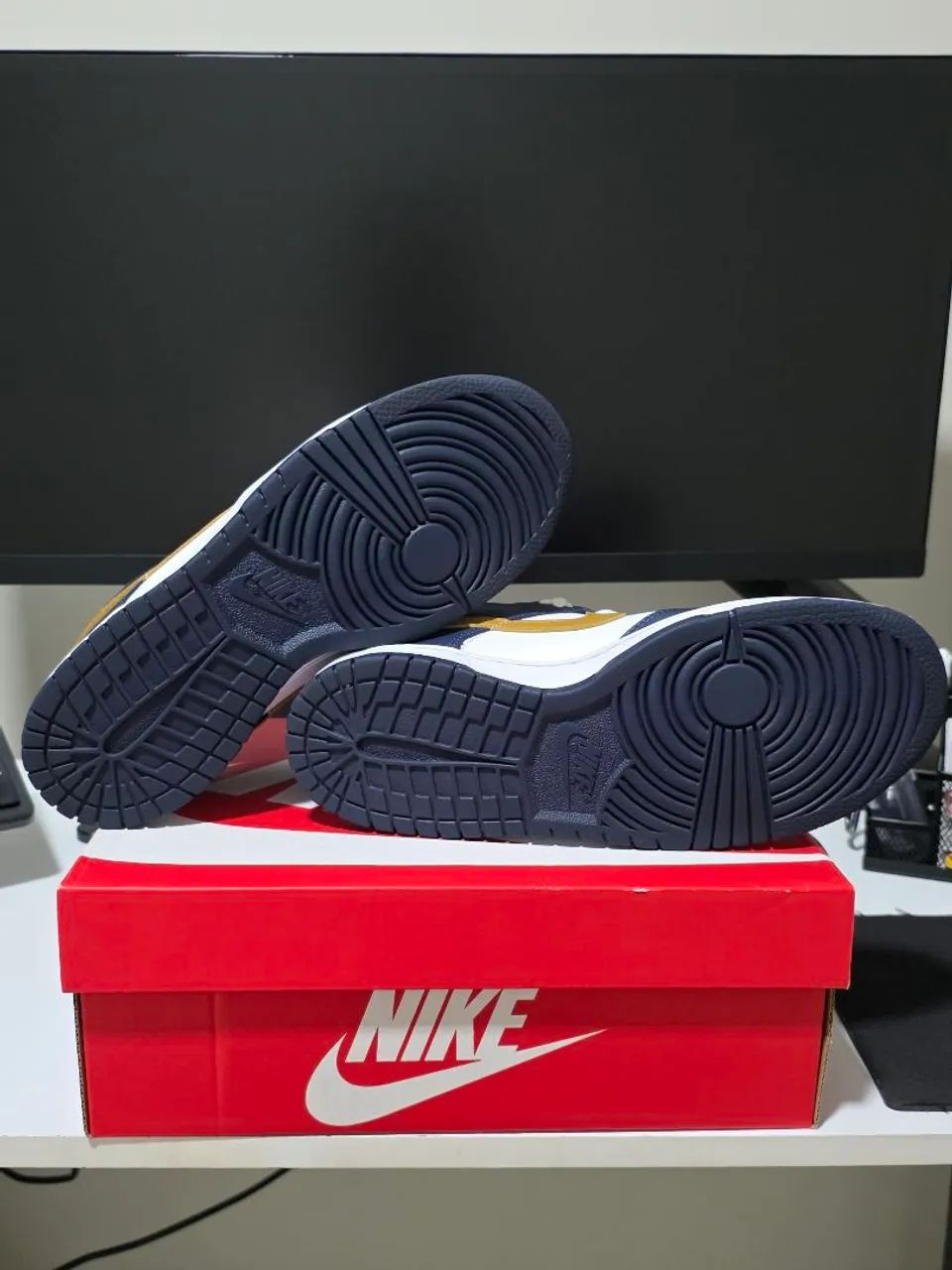 Tênis Nike Dunk Low 38 - Foto 5